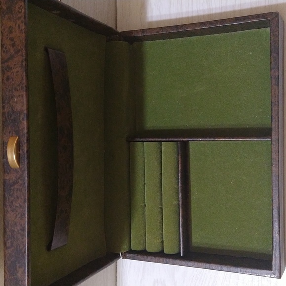 Vintage Buxton Jewelry Box - Picture 2 of 6
